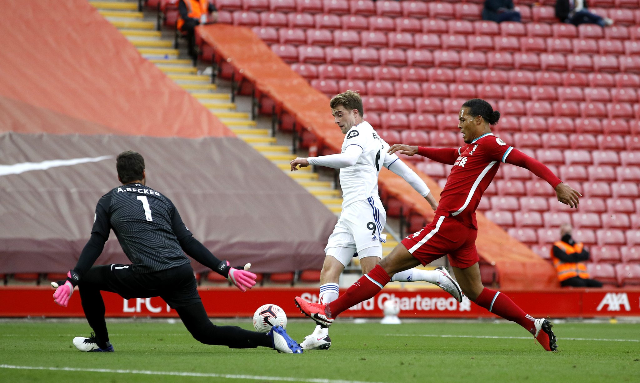 所以充满魅 所以充满魅